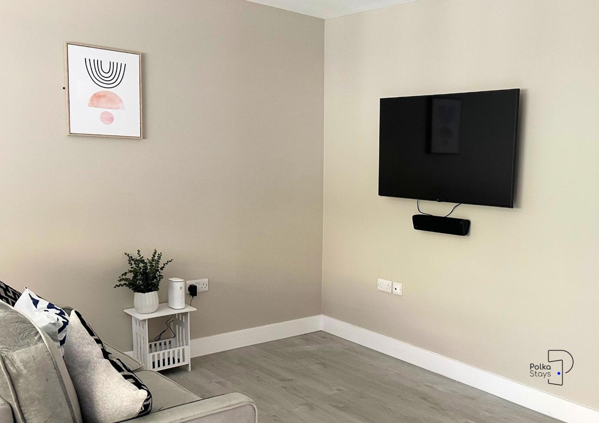 Hanley, Stoke - Modern Spacious Apartments By Polkastays Экстерьер фото