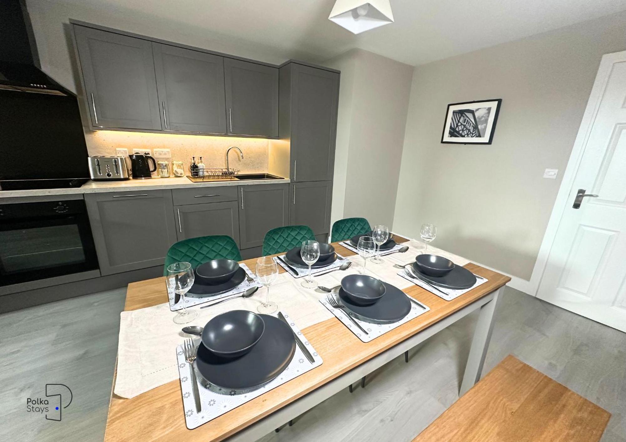 Hanley, Stoke - Modern Spacious Apartments By Polkastays Экстерьер фото