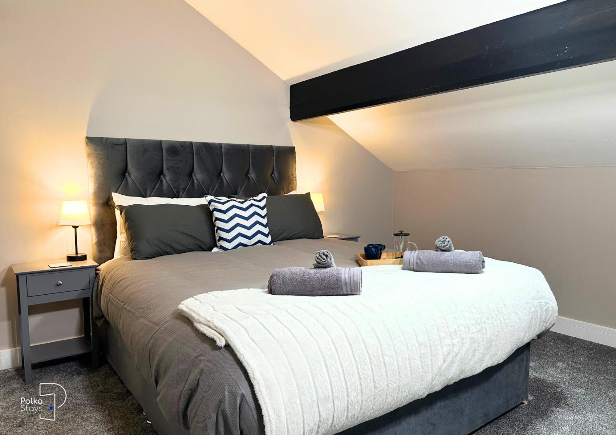 Hanley, Stoke - Modern Spacious Apartments By Polkastays Экстерьер фото