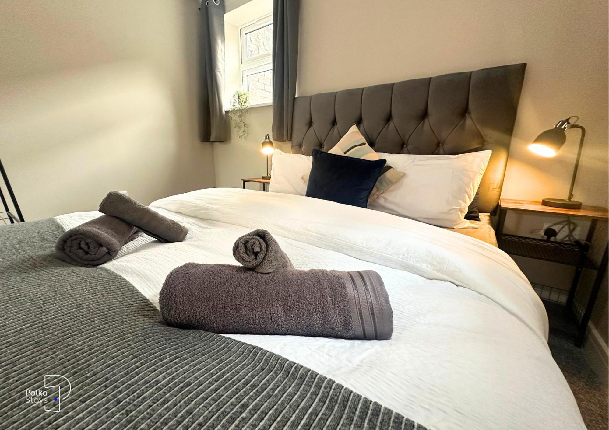 Hanley, Stoke - Modern Spacious Apartments By Polkastays Экстерьер фото