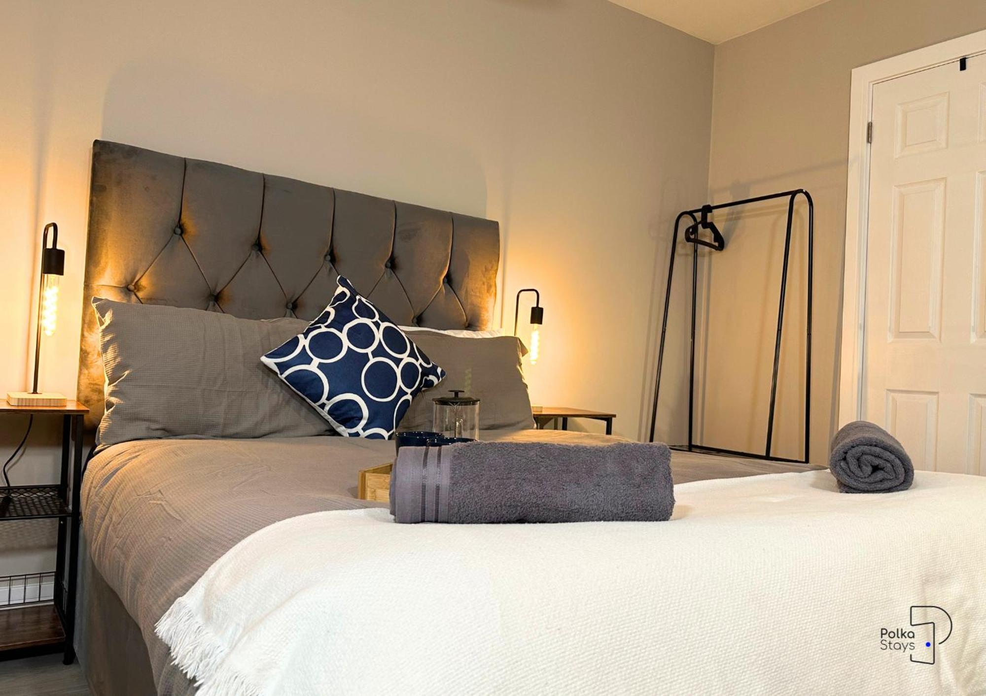 Hanley, Stoke - Modern Spacious Apartments By Polkastays Экстерьер фото